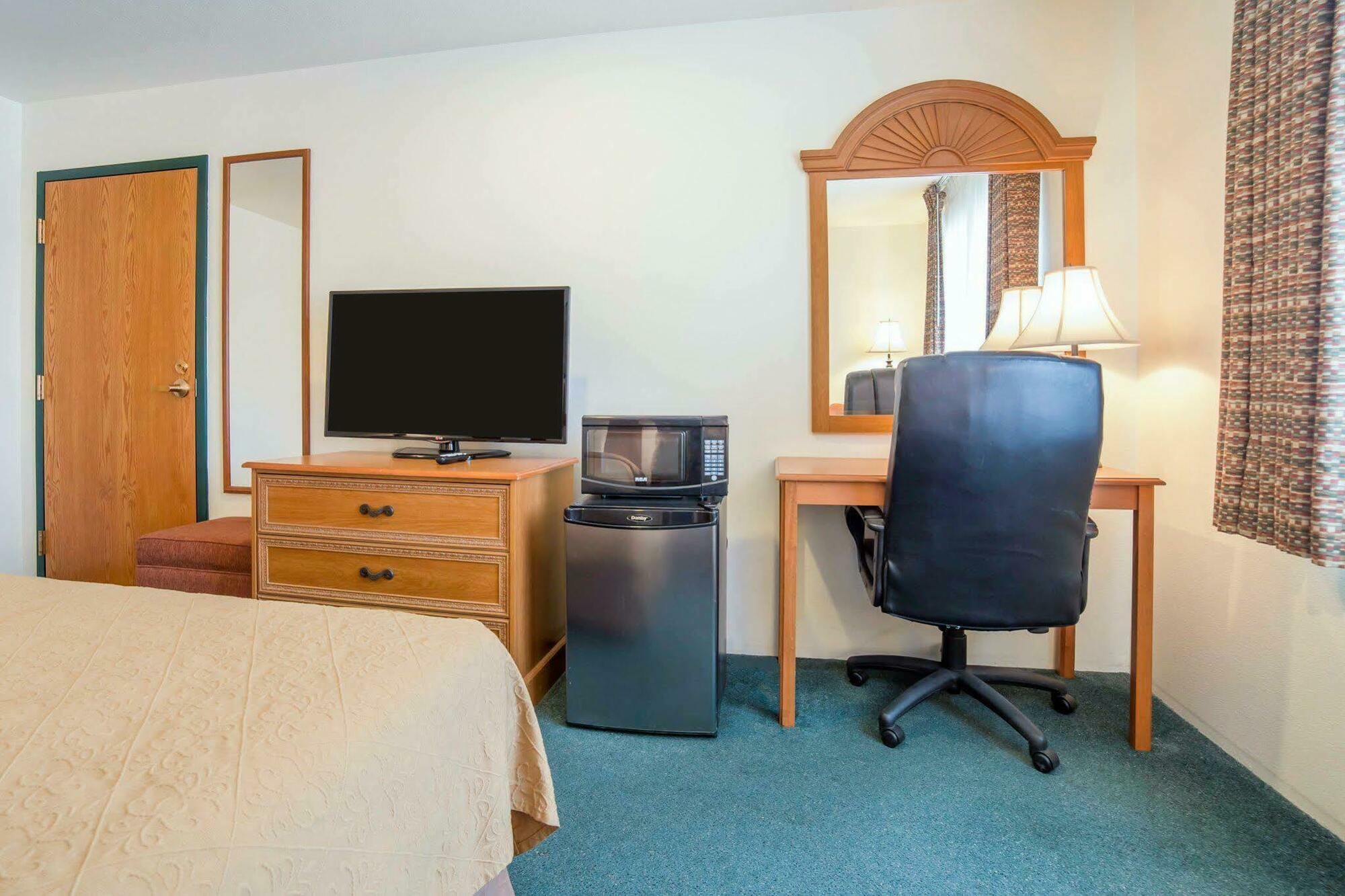 Econo Lodge Livingston Gateway To Yellowstone Exterior foto